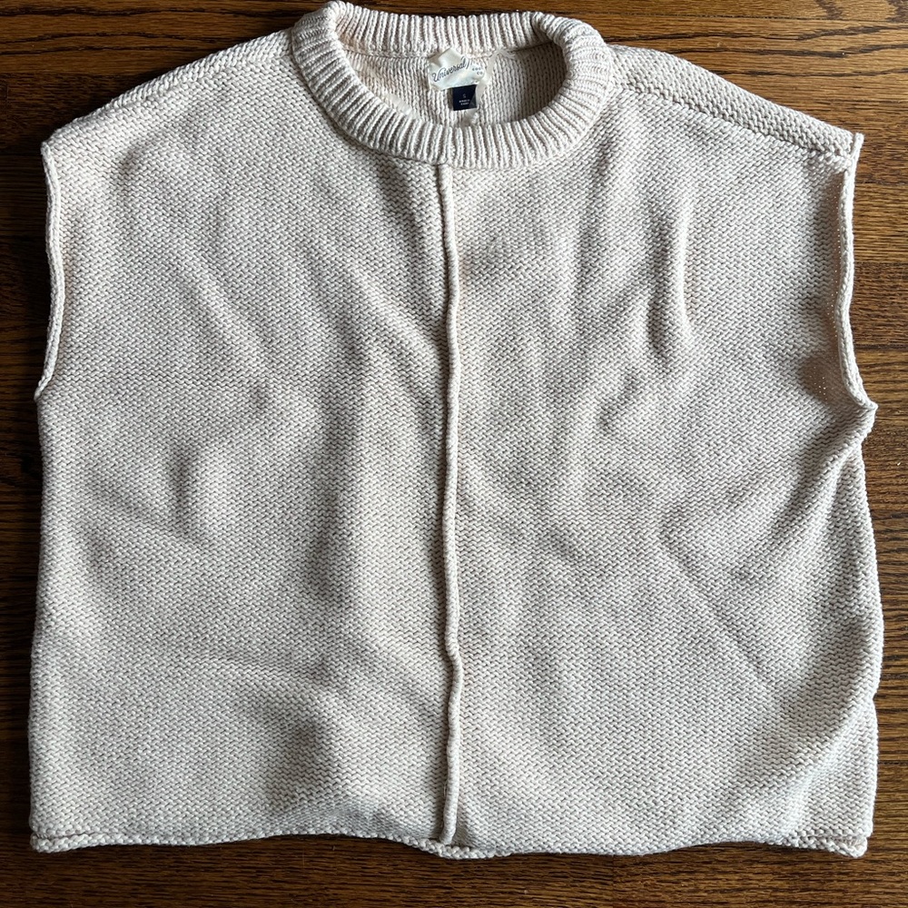 Universal Thread pullover sweater vest, sleeveless sweater